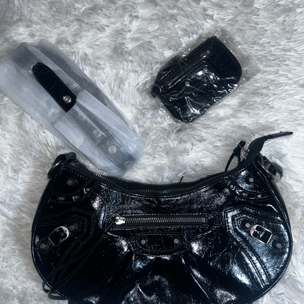 Black Shoulder Bag